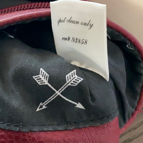 Twig And Arrow Shoulder Bag - Picture 6 of 7